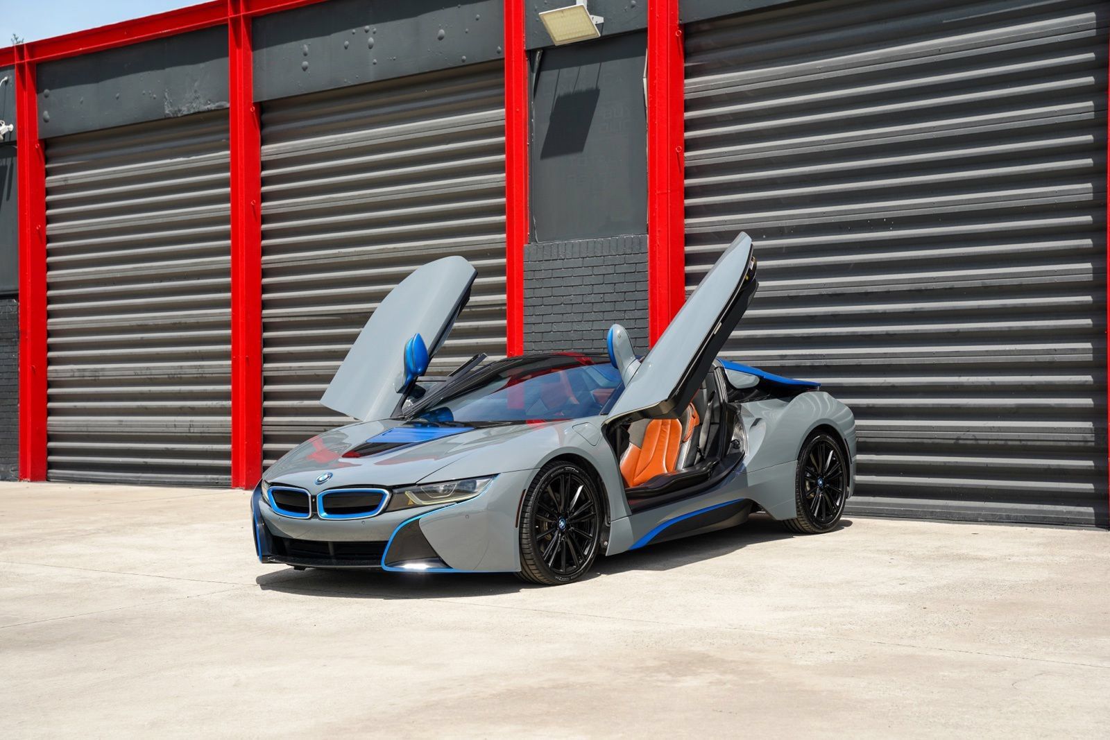 Used 2019 BMW i8 Roadster AWD/4WD image 1