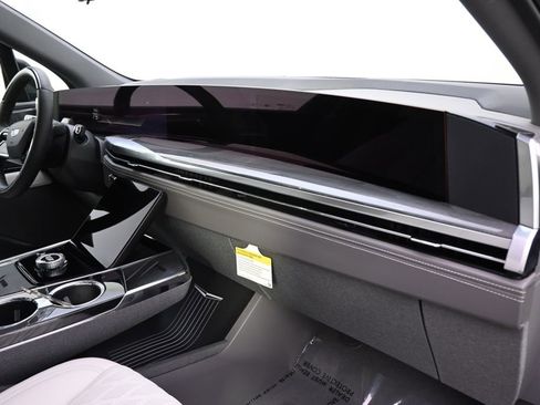 New 2025 Cadillac Escalade IQ Sport 1 w/ LPO, ONYX Package image 15