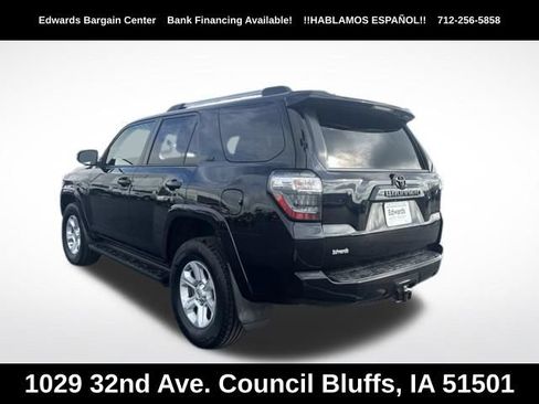 Used 2019 Toyota 4Runner SR5 AWD/4WD image 5