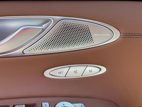 New 2026 Genesis GV70 2.5T Advanced image 27