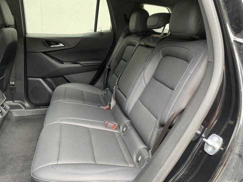 Used 2025 Chevrolet Equinox LT w/ Convenience Package II AWD/4WD image 36