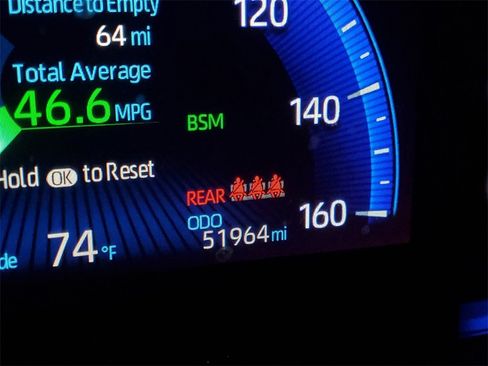 Used 2022 Toyota Corolla LE image 23