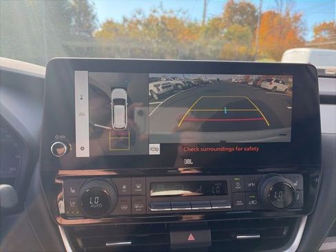 Used 2024 Toyota Grand Highlander Limited image 22