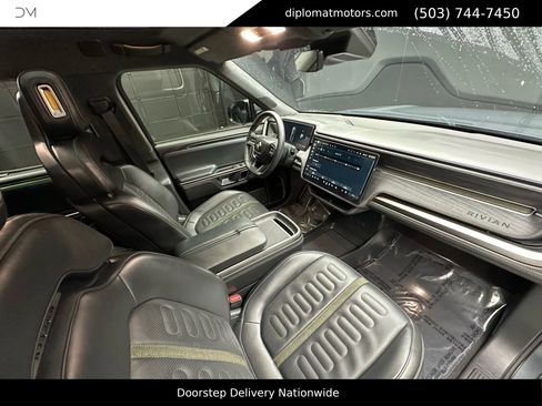 Used 2023 Rivian R1T Adventure image 15