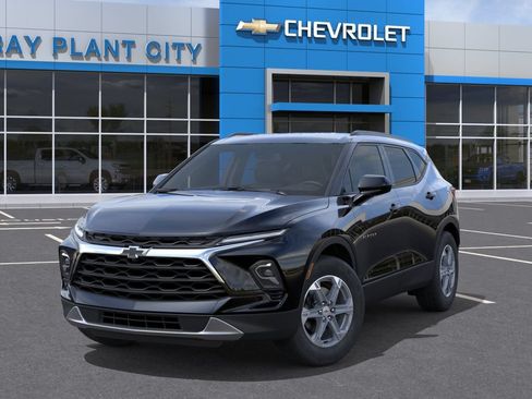 New 2026 Chevrolet Blazer LT w/ Convenience Package FWD image 6