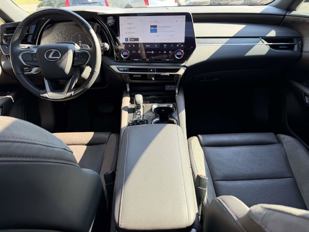 Used 2024 Lexus RX 350 AWD w/ Convenience Package image 18