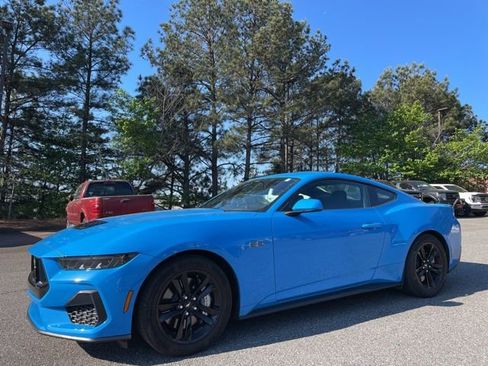 Used 2025 Ford Mustang GT image 6