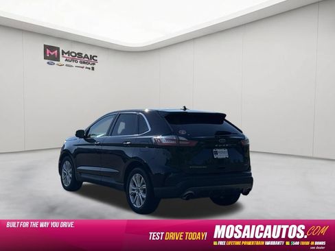 Used 2021 Ford Edge Titanium AWD/4WD image 5