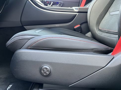 Certified 2025 Mercedes-Benz GLC 43 AMG 4MATIC image 15