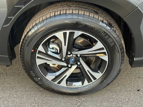 Certified 2025 Subaru Crosstrek 2.0i Premium image 7