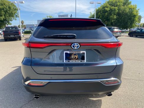 Used 2021 Toyota Venza XLE w/ Carpet Mat Package (TMS) AWD/4WD image 6