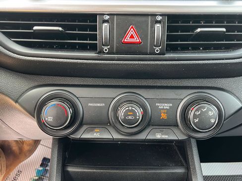 Used 2023 Kia Forte LXS image 19