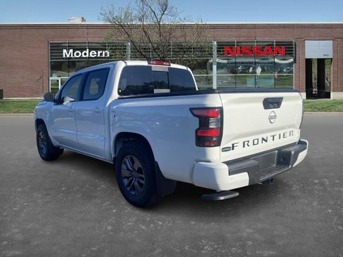 New 2026 Nissan Frontier SV image 2