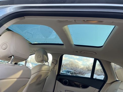 Used 2019 Mercedes-Benz GLC 300 GLC 300 image 43