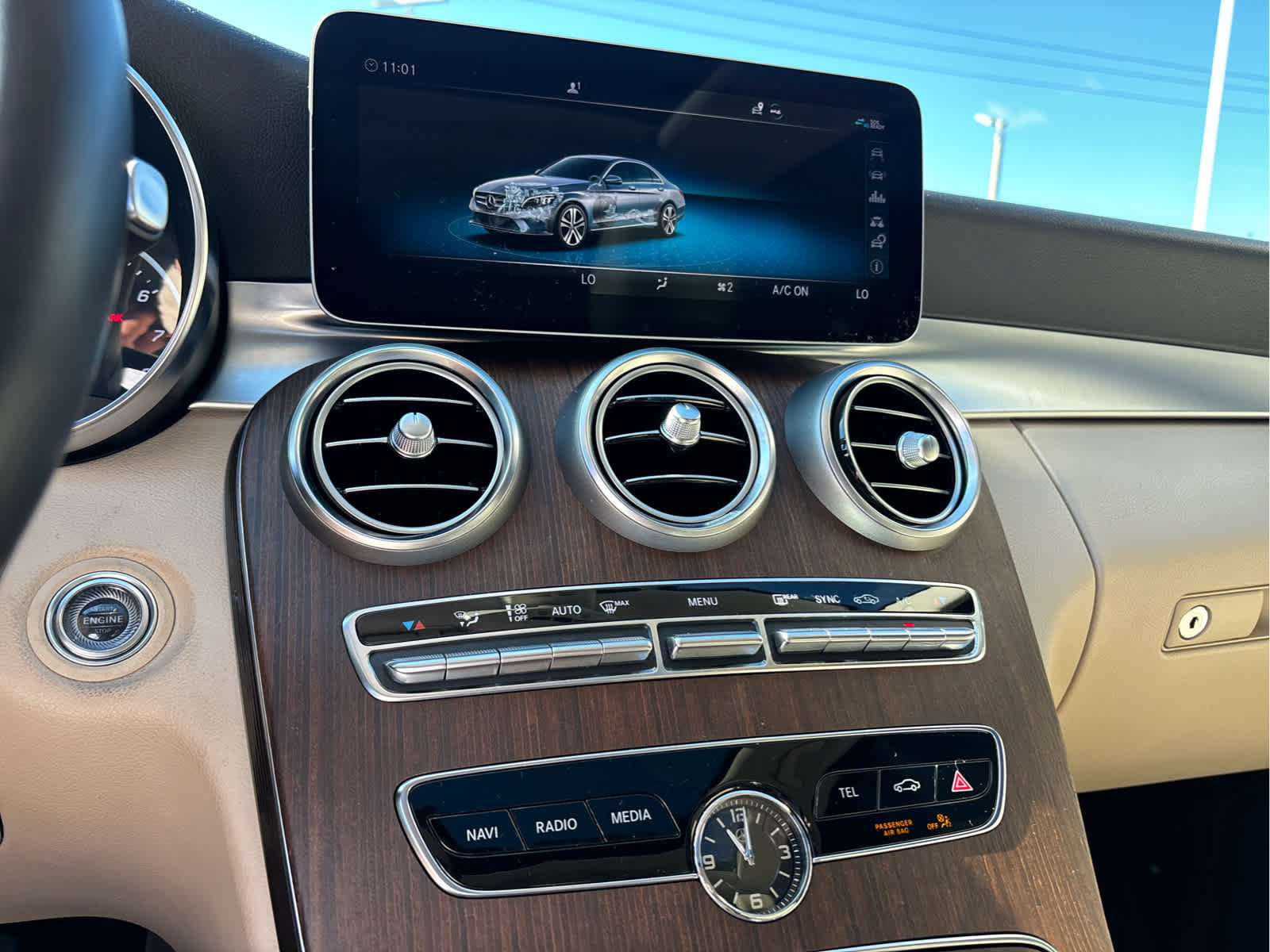 Used 2020 Mercedes-Benz C 300 4MATIC Sedan image 11