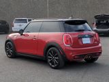 Used 2017 MINI Cooper S image 4