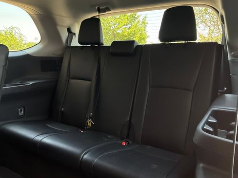 Used 2025 Toyota Grand Highlander FWD image 13