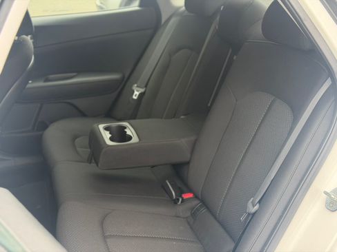 Used 2016 Kia Optima LX FWD image 12