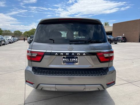 Used 2022 Nissan Armada SV RWD image 6