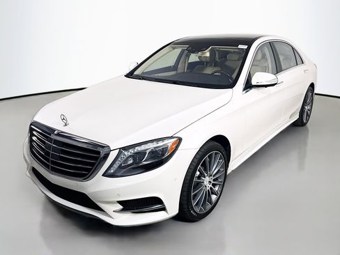 Used 2017 Mercedes-Benz S 550 Sedan image 4