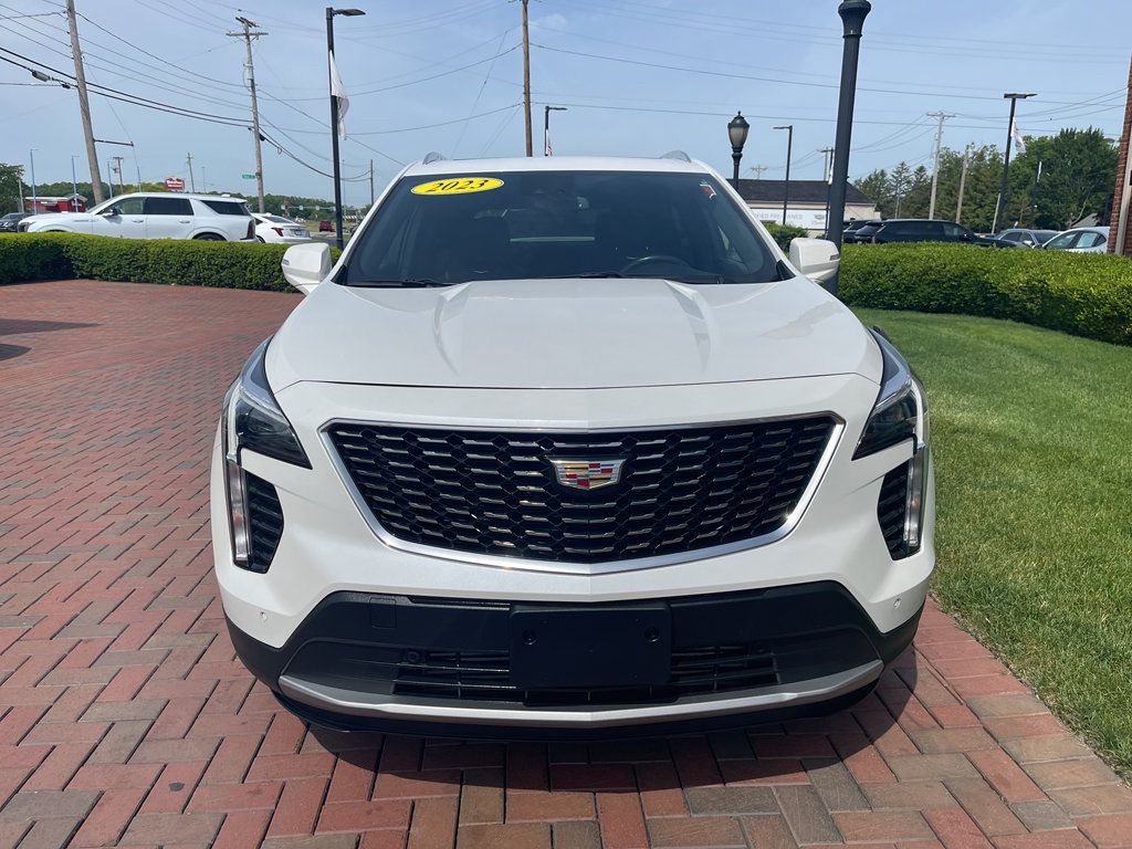Used 2023 Cadillac XT4 Premium Luxury AWD/4WD image 4