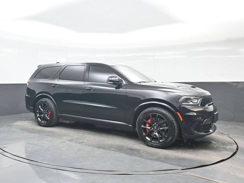 Used 2022 Dodge Durango R/T w/ Tow 'N Go Package AWD/4WD image 8
