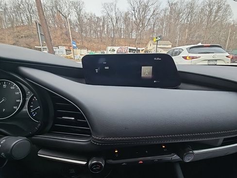 Used 2022 MAZDA MAZDA3 s image 9