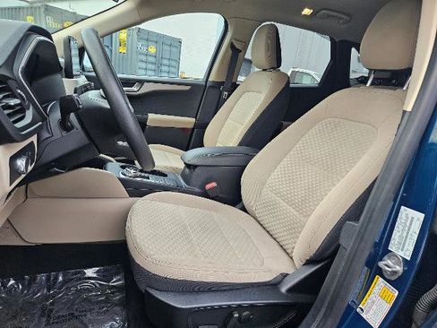 Certified 2020 Ford Escape SE image 15