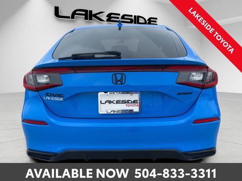 Used 2023 Honda Civic Sport image 5