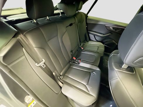 Used 2021 Audi Q8 Premium Plus image 23