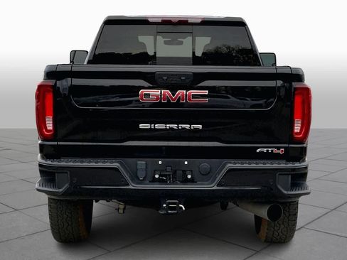 Used 2023 GMC Sierra 2500 AT4 w/ AT4 Preferred Package image 5