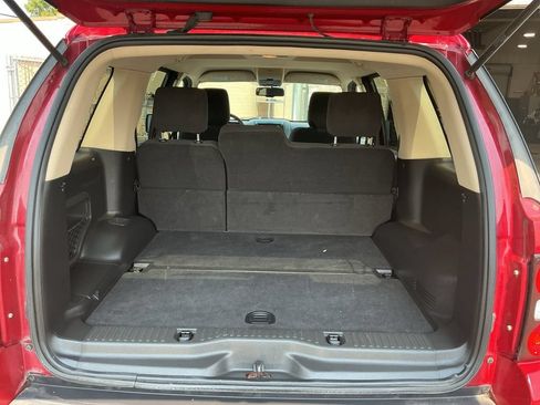 Used 2010 Ford Explorer XLT AWD/4WD image 21