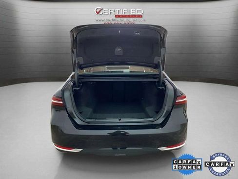 Used 2025 BMW 530i xDrive image 7