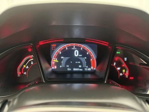 Used 2018 Honda Civic Type R image 11