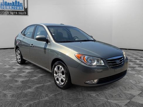 Used 2010 Hyundai Elantra GLS FWD image 4