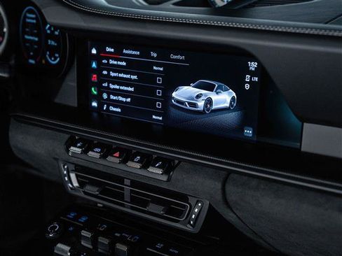 Certified 2024 Porsche 911 Targa 4 GTS image 34