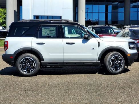 New 2026 Ford Bronco Sport Outer Banks image 3