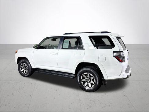 Used 2023 Toyota 4Runner TRD Off-Road Premium w/ Moonroof Package AWD/4WD image 8