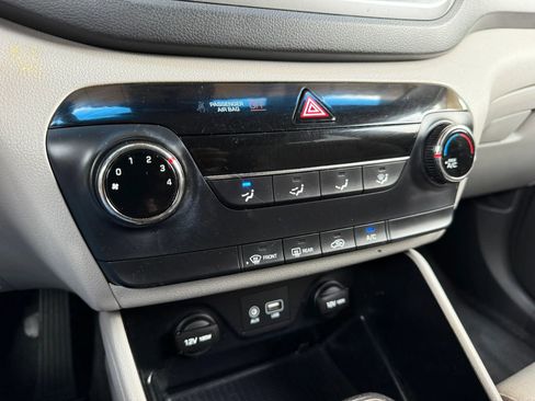 Used 2016 Hyundai Tucson SE w/ Option Group 02 image 32