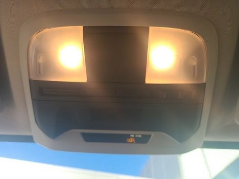 Used 2023 Subaru Crosstrek 2.0i image 30