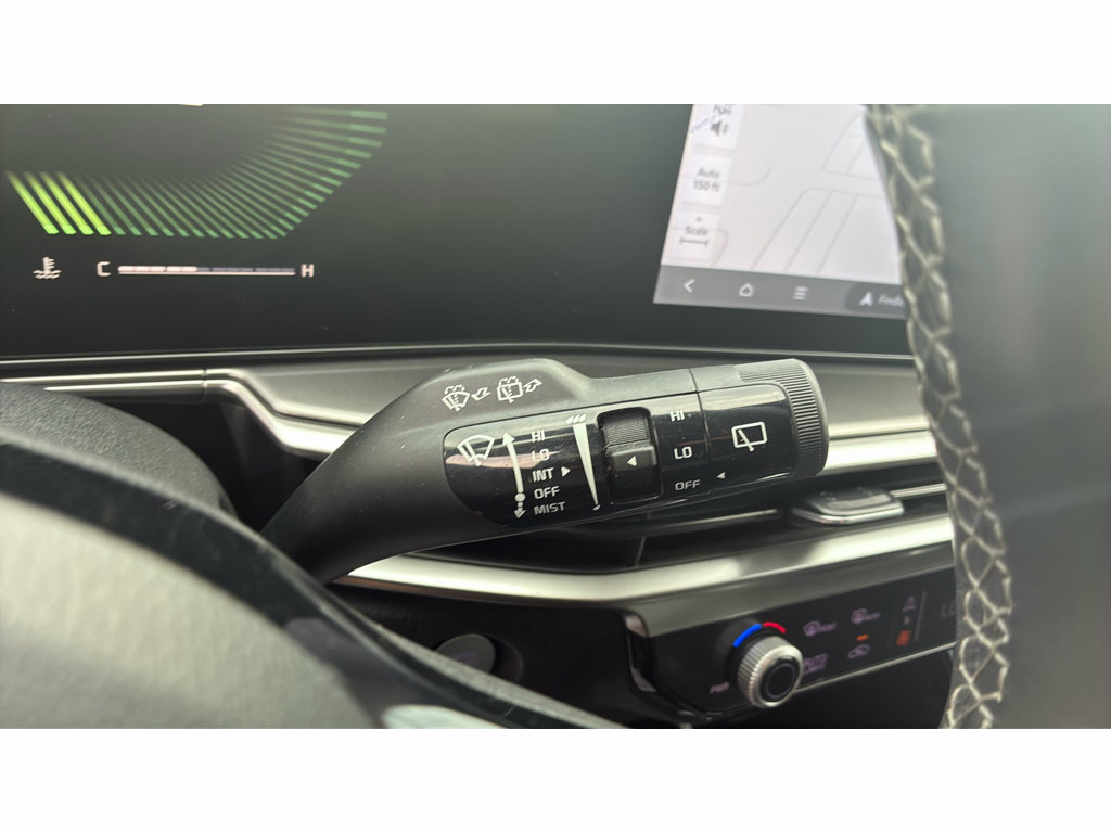 Used 2025 Kia Sorento S FWD image 22