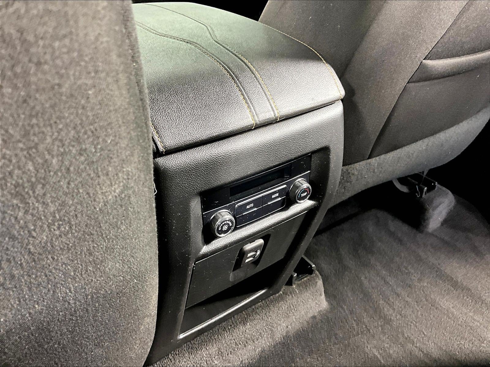 Used 2020 Chevrolet Traverse LS FWD image 10