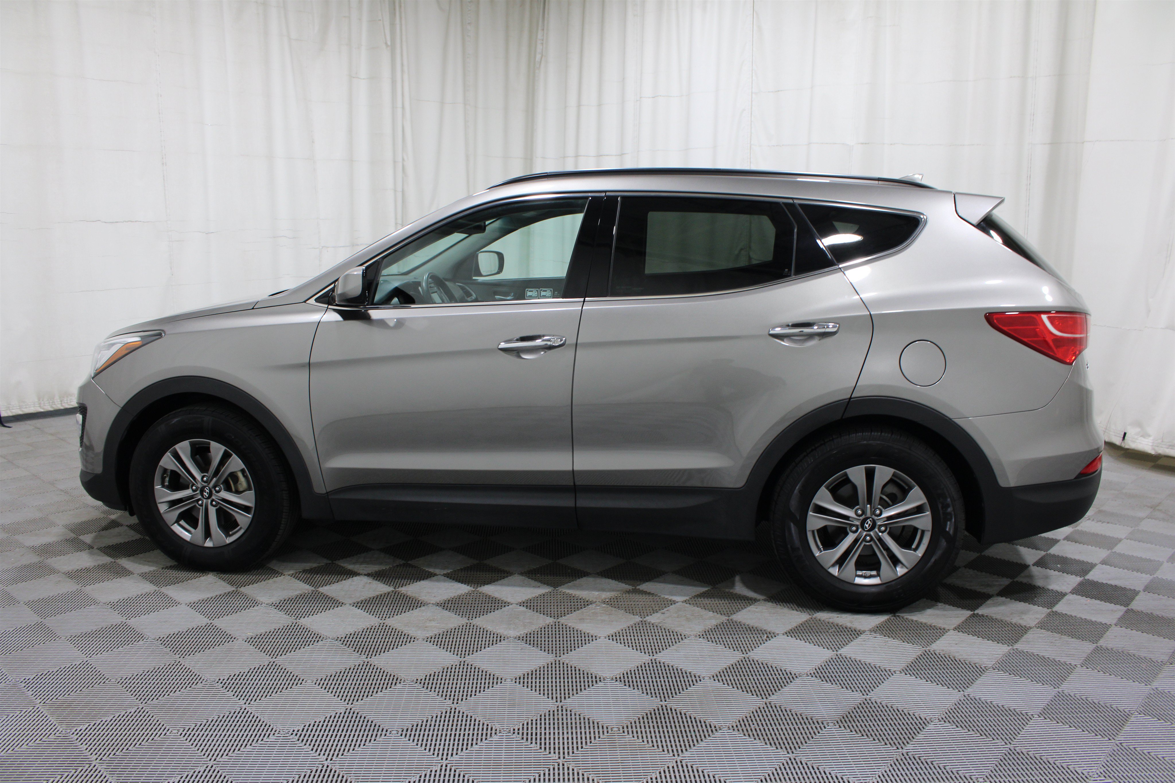 Used 2016 Hyundai Santa Fe Sport w/ Option Group 02 FWD image 29
