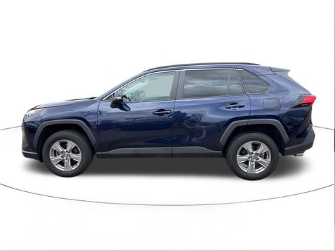 Used 2024 Toyota RAV4 XLE w/ Convenience Package FWD image 6