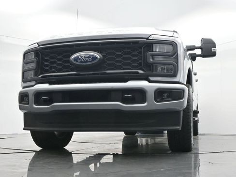 Used 2024 Ford F250 Lariat w/ Sport Appearance Package image 27