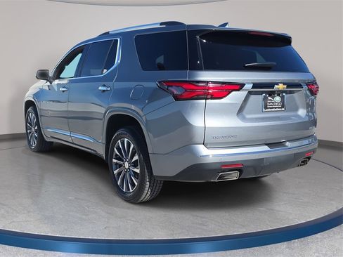 Used 2023 Chevrolet Traverse Premier image 8