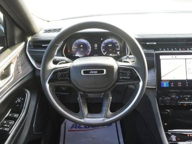 Certified 2023 Jeep Grand Cherokee L Overland w/ Luxury Tech Group IV AWD/4WD image 17