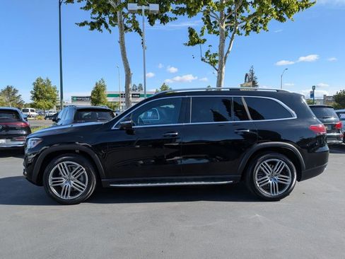 Certified 2022 Mercedes-Benz GLS 450 4MATIC image 9