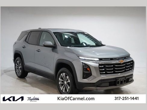 Used 2025 Chevrolet Equinox LT FWD image 1