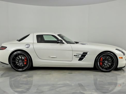 Used 2012 Mercedes-Benz SLS AMG Coupe image 15
